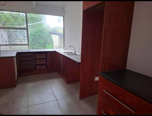 4 BEDROOM HOUSE FOR SALE IN PAROW NORTH